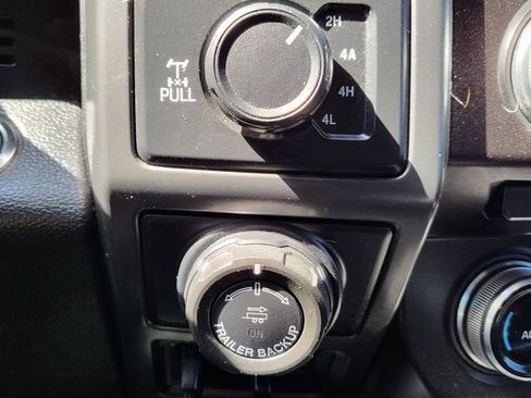 Used 2018 Ford F150 Lariat w/ Equipment Group 502A Luxury AWD/4WD image 35