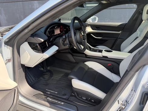 Certified 2022 Porsche Taycan 4S AWD/4WD image 4