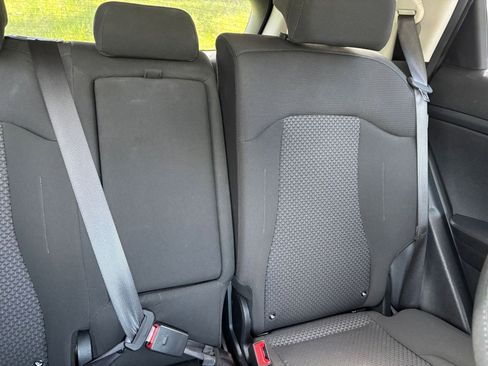 Used 2025 Kia Sportage LX image 36