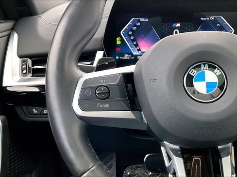 Used 2025 BMW X2 xDrive28i AWD/4WD image 23