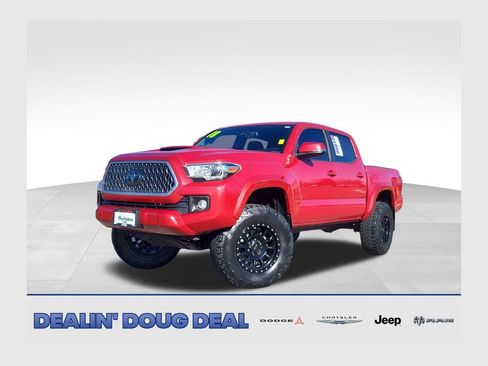 Used 2018 Toyota Tacoma TRD Sport w/ Technology Package image 1