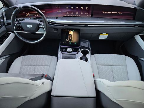 New 2026 Cadillac Escalade IQL Luxury image 13