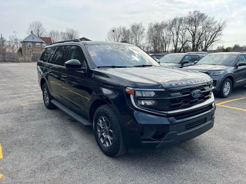 Used 2025 Ford Expedition Max Active image 9