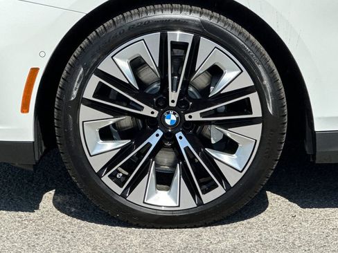 New 2026 BMW 530i w/ Premium Package RWD image 32