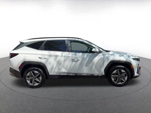Used 2025 Hyundai Tucson SEL AWD/4WD image 16