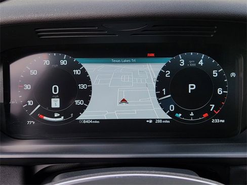 Used 2025 Land Rover Discovery S image 15