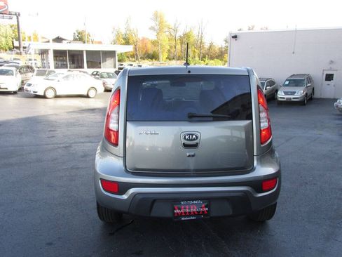 Used 2013 Kia Soul + w/ Audio Pkg FWD image 5