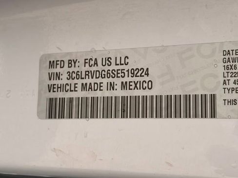 Used 2025 RAM ProMaster 2500 w/ Convenience Group FWD image 21