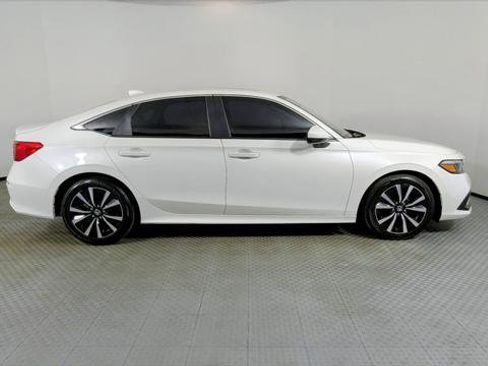Used 2024 Honda Civic EX image 8