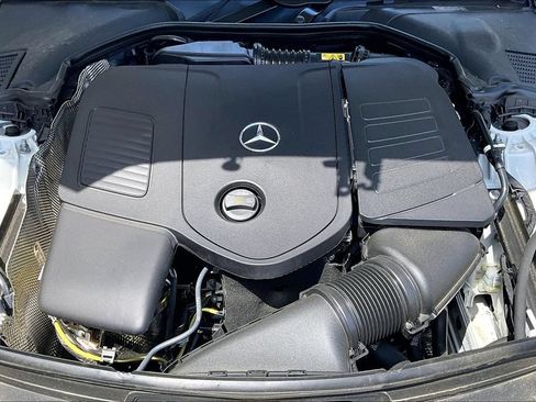 Used 2026 Mercedes-Benz C 300 4MATIC Sedan image 9
