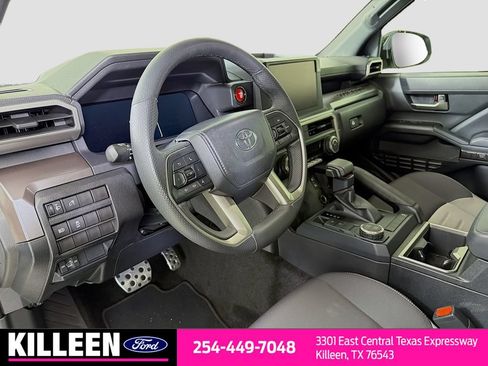 Used 2024 Toyota Tacoma TRD Sport RWD image 10