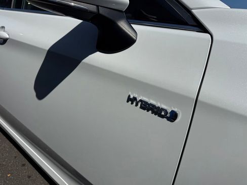 Used 2019 Toyota Avalon Limited w/ Advanced Safety Package FWD image 6