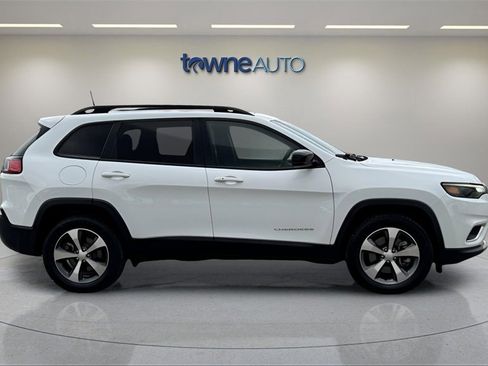 Used 2022 Jeep Cherokee Limited image 6