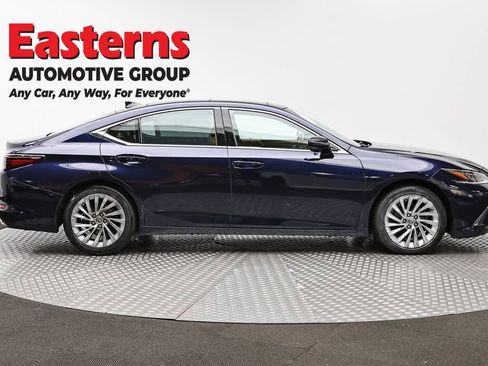 Used 2019 Lexus ES 350 Ultra Luxury image 4