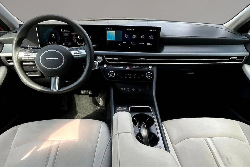 Used 2025 Hyundai Sonata SEL FWD image 7