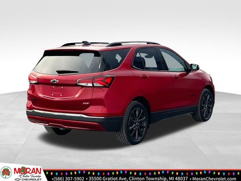 Certified 2022 Chevrolet Equinox RS w/ RS Leather Package image 6