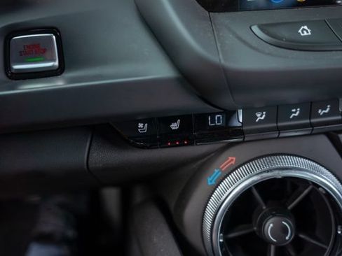Used 2022 Chevrolet Camaro ZL1 RWD image 25