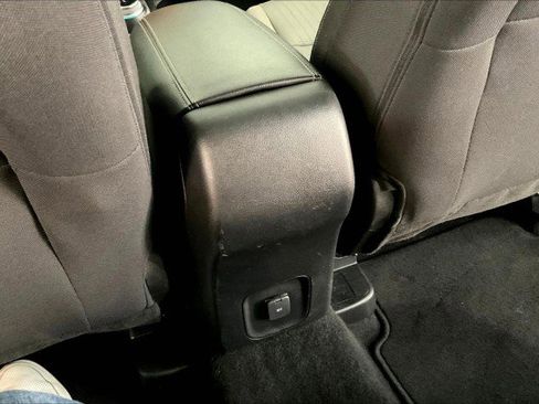 Used 2022 Ford Escape S image 33