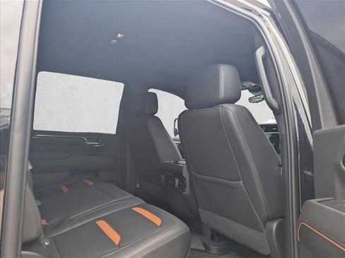 Certified 2025 GMC Sierra 2500 AT4 w/ Technology Package AWD/4WD image 14