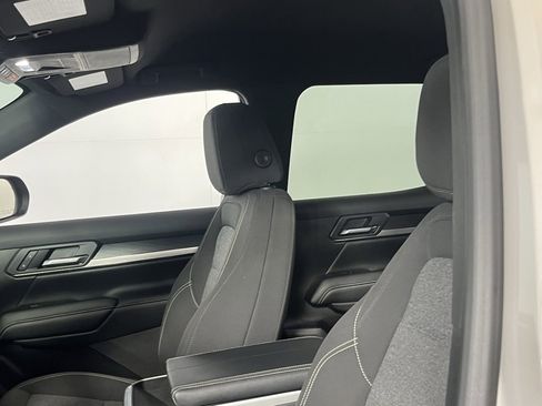 Used 2025 GMC Terrain Elevation image 23