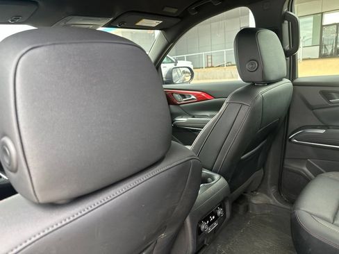Used 2024 Chevrolet Traverse Z71 w/ LPO, Floor Liner Package AWD/4WD image 28