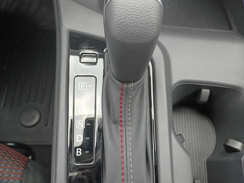 New 2026 Nissan Sentra SR w/ Floor Mat Package FWD image 18