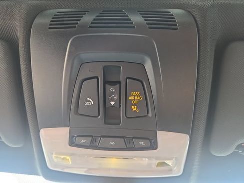 Used 2017 BMW 330e RWD image 28