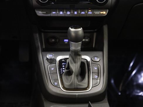 Used 2023 Hyundai Kona Limited AWD/4WD image 18