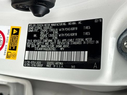 Used 2016 Toyota Highlander XLE AWD/4WD image 45