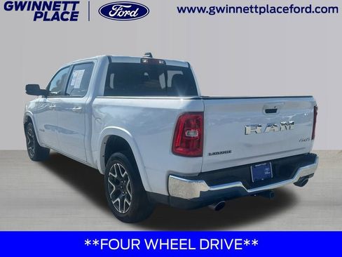 Used 2025 RAM 1500 Laramie AWD/4WD image 7