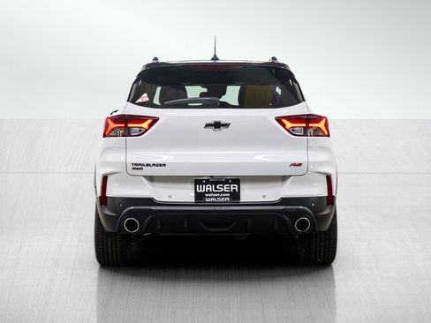 Used 2021 Chevrolet TrailBlazer RS w/ Sun and Liftgate Package image 4