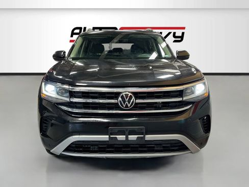 Used 2023 Volkswagen Atlas SE w/ Panoramic Sunroof Package AWD/4WD image 2