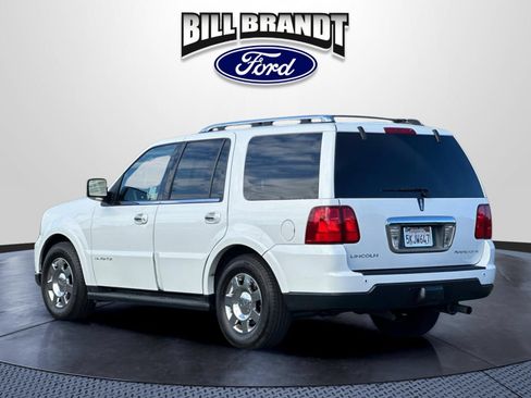 Used 2005 Lincoln Navigator 4WD image 5