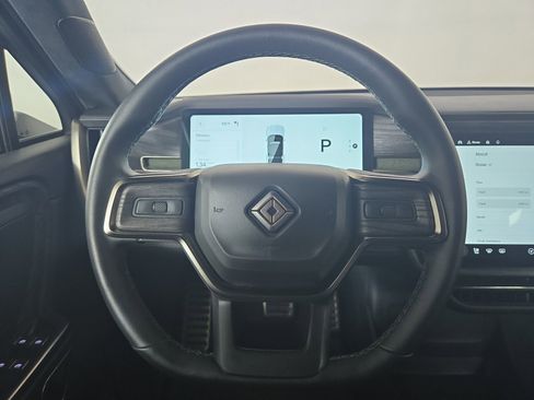 Used 2022 Rivian R1S Launch Edition image 28