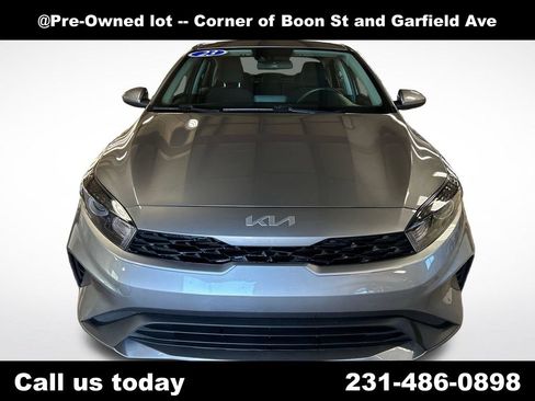 Used 2023 Kia Forte LXS FWD image 8