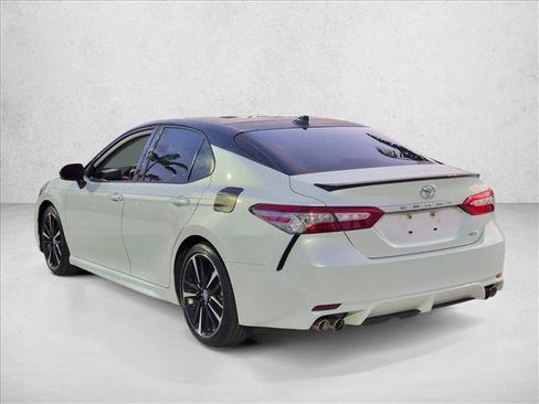Used 2019 Toyota Camry XSE FWD image 7