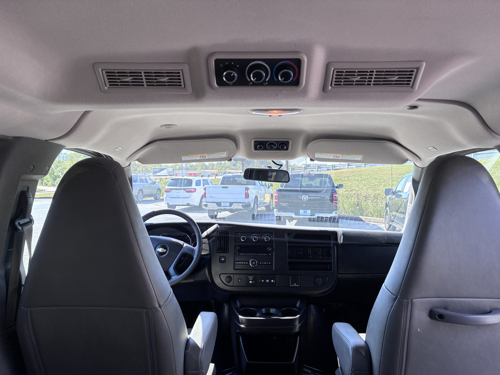 Used 2020 Chevrolet Express 2500 LS RWD image 27