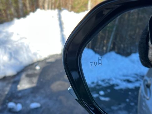 Used 2017 Toyota Prius Four image 26