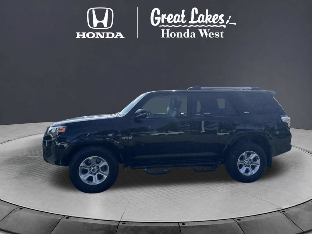 Used 2024 Toyota 4Runner SR5 Premium w/ Moonroof Package AWD/4WD image 14