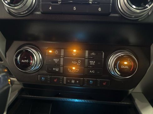 Used 2020 Ford F150 Lariat w/ Equipment Group 502A Luxury image 25