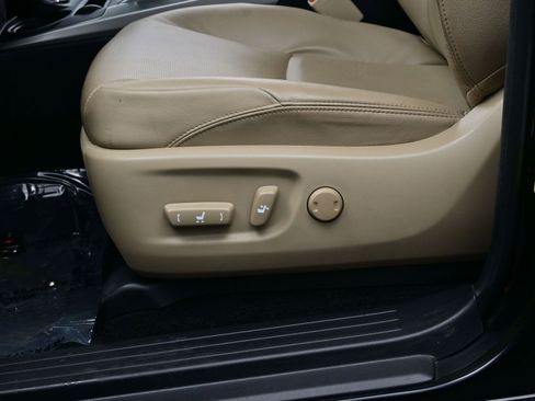 Used 2024 Toyota 4Runner Limited image 11