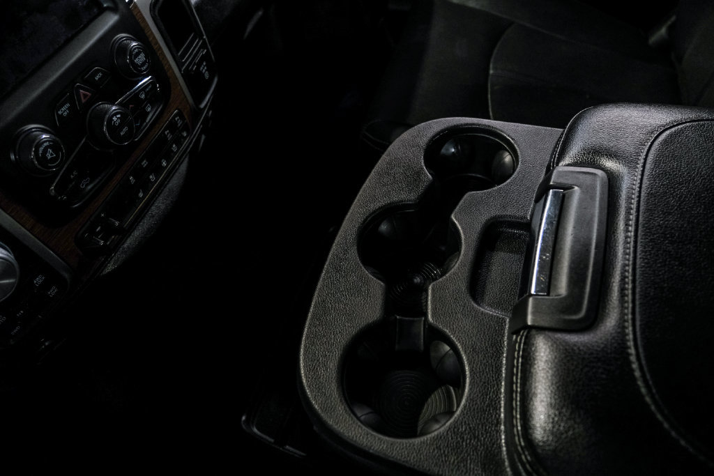 Used 2018 RAM 1500 Laramie AWD/4WD image 22