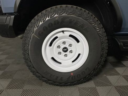 New 2025 Ford Bronco Heritage Edition image 10