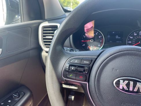 Used 2019 Kia Sportage LX AWD/4WD image 17