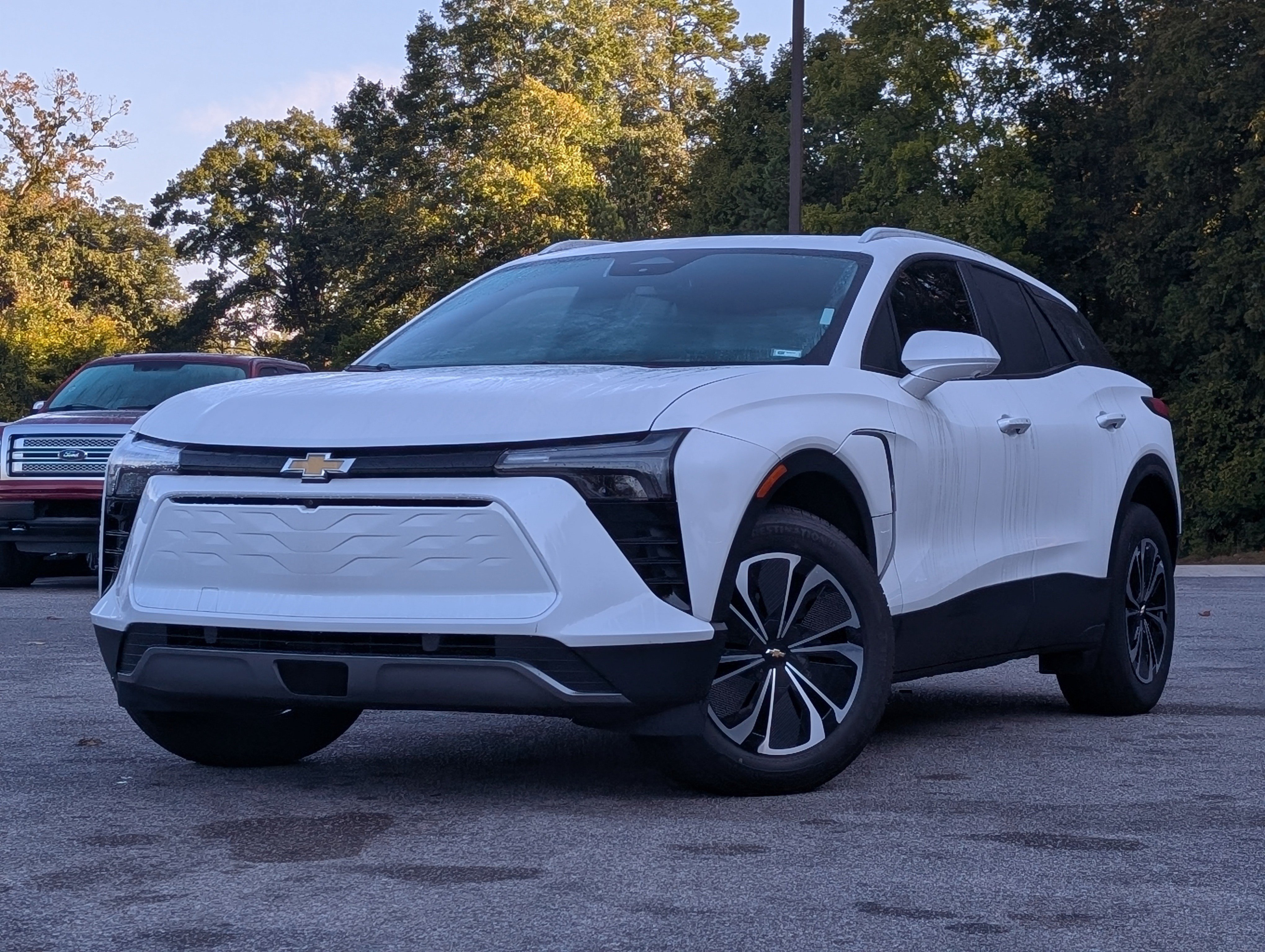 Used 2024 Chevrolet Blazer EV LT AWD/4WD image 4