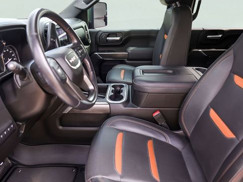 Used 2021 GMC Sierra 2500 AT4 w/ AT4 Premium Plus Package image 12