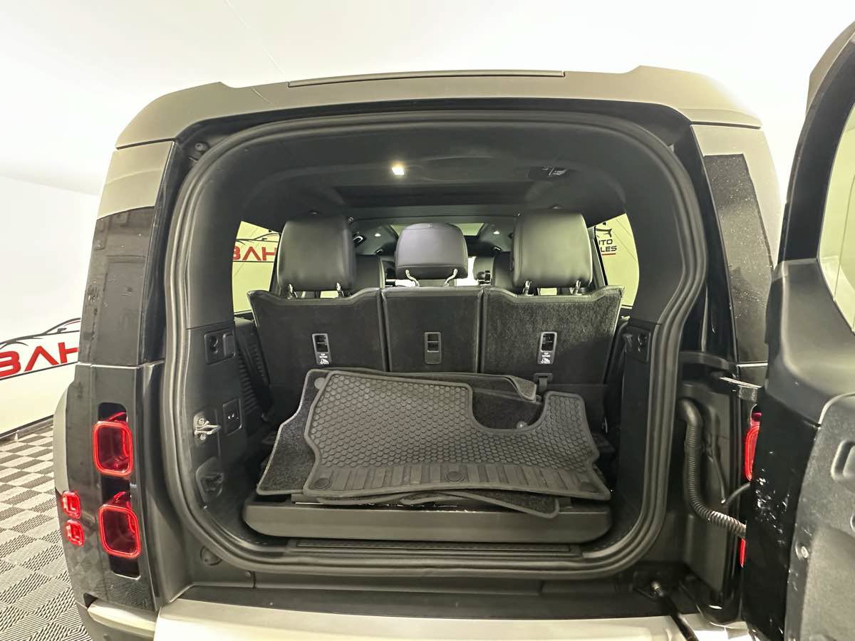 Used 2024 Land Rover Defender 130 S AWD/4WD image 20