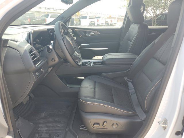 New 2026 Chevrolet Traverse High Country w/ LPO, Floor Liner Package FWD image 18