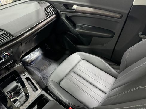 Certified 2023 Audi Q5 2.0T Premium w/ Convenience Package image 18