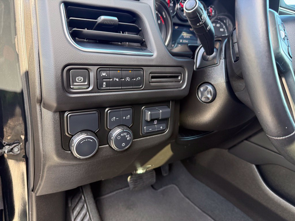 Used 2021 Chevrolet Tahoe LT w/ LT Signature Package RWD image 15